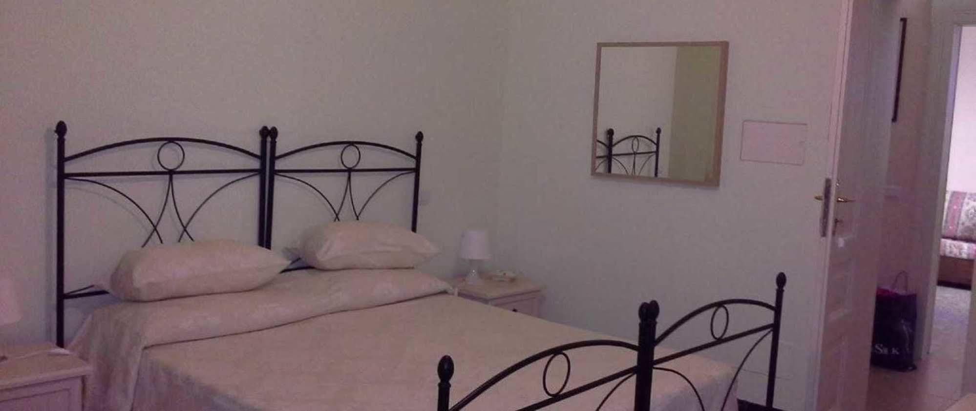 La Casa Di Ermelinda Bed & Breakfast Reggio di Calabria Eksteriør bilde